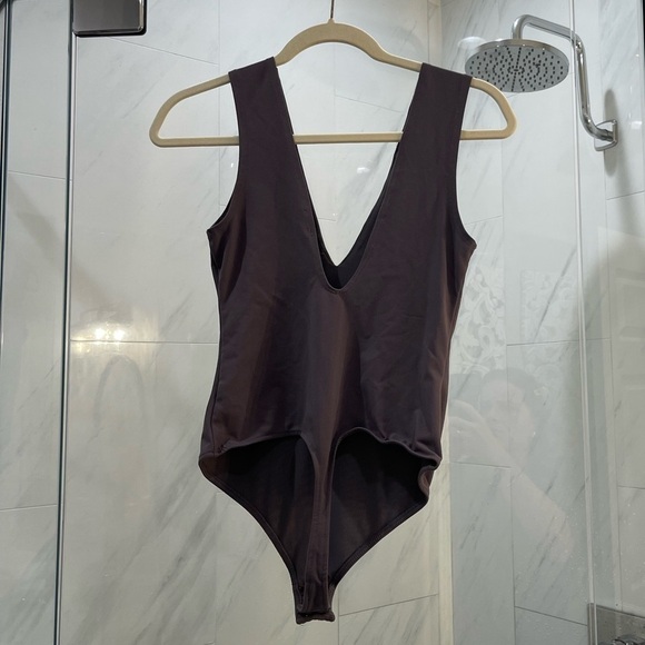 Free people deep v bodysuit - Picture 3 of 4